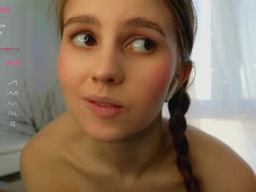 girl
        fluffy_angel cam image #4943272