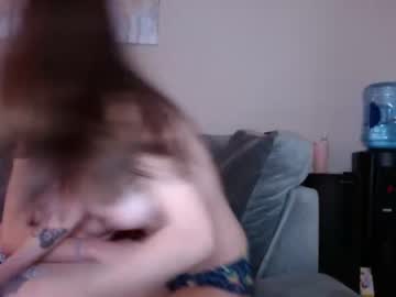 girl
        svtf2323 cam image #378958