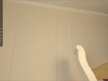 girl
        nao_mi_ cam image #2383900