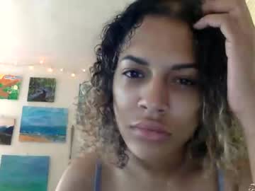 girl
        canakitt777 cam image #1426530
