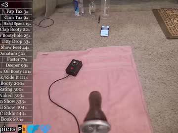 girl
        evelynpiers cam image #4213247