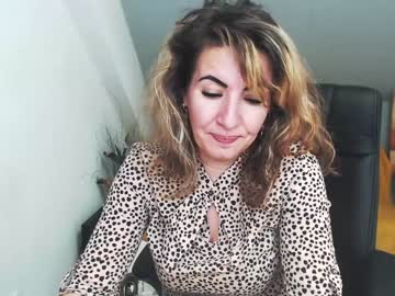 girl
        cassiejonas cam image #3464866