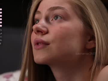 girl
        kateharrise cam image #4692486