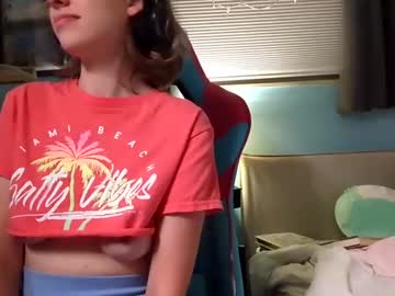 girl
        adasonii cam image #4675205