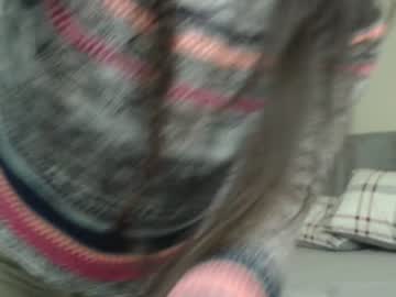 girl
        alice_asks cam image #1299822