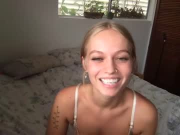 girl
        huntervalentinex cam image #3726178