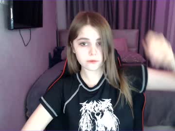 girl
        tripleprinces cam image #2812080