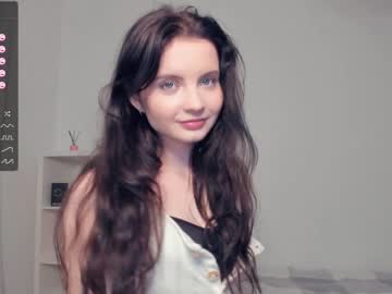 girl
        hello_mysun cam image #2610865
