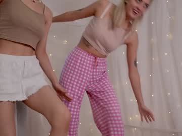 girl
        venera_style cam image #4568704