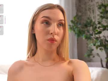 girl
        darlinechapel cam image #6732312