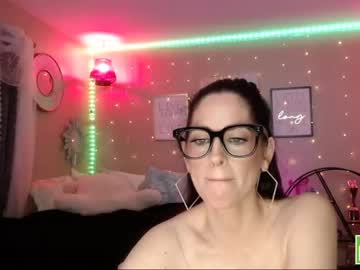 girl
        milf_lacey cam image #4017690