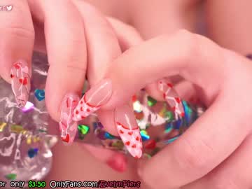 girl
        evelynpiers cam image #818018