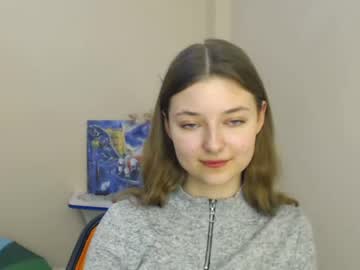 girl
        vivien_leight cam image #1067767