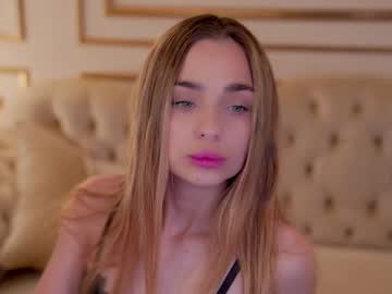 girl
        lana_pulse cam image #5110419