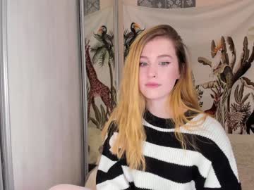 girl
        candy_peach cam image #206501