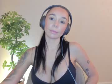 girl
        sensualbettty cam image #3693949