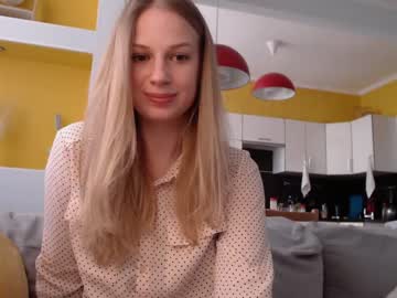 girl
        magic_couple13 cam image #1222598