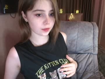 girl
        tripleprinces cam image #5828343