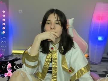 girl
        raiden_maid cam image #4929708