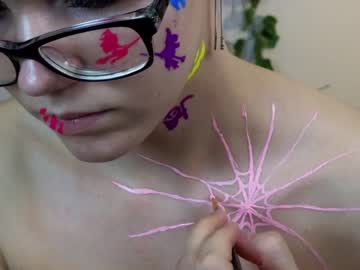 girl
        teresabriggs cam image #2730145