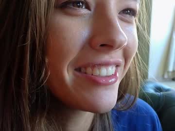 girl
        _demi_dee_ cam image #4663084