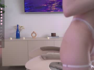 girl
        oki_dokie cam image #2874128