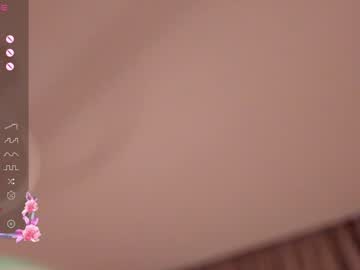 girl
        guineverecrenshaw cam image #4815567