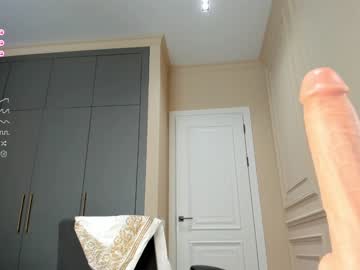 girl
        sweetfox_365 cam image #2326308