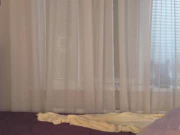 girl
        angelina_new cam image #3460107