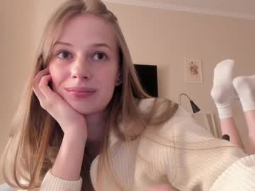 girl
        magic_couple13 cam image #6538916