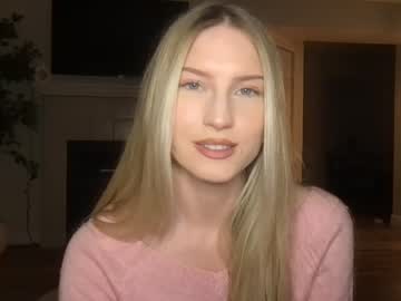 girl
        thezabrina cam image #3538954