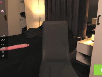 couple Live Cam Girls Love To Strip Naked For Their Viewers with 2emo4fam