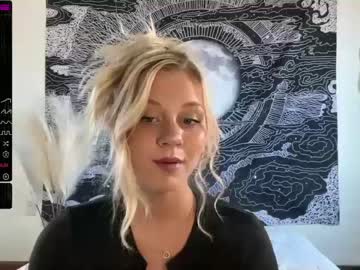 couple
        prettypoliteladies cam image #2093737