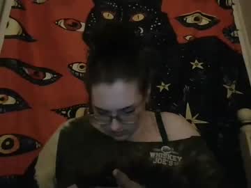 girl
        queensquirtfreak cam image #2793298