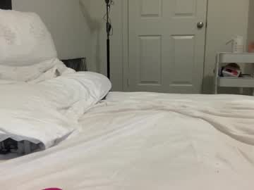 girl
        kristicutiez cam image #5042410