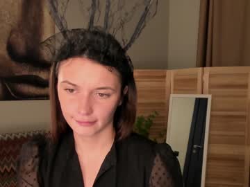 girl
        crystalblush cam image #565996