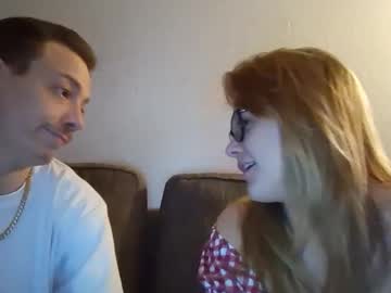 couple
        sexxyasscouple2000 cam image #5898338
