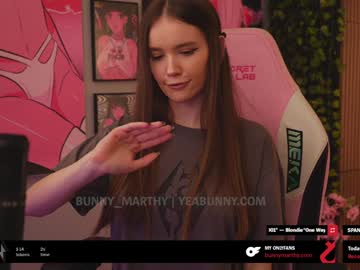 girl
        bunny_marthy cam image #5885677