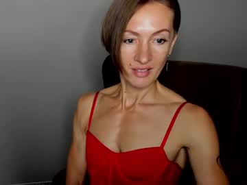 girl
        dorothy_meyer cam image #2168625