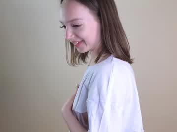 girl
        elianareynolds cam image #3241804