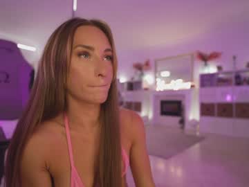girl
        hannahjames710 cam image #2475631