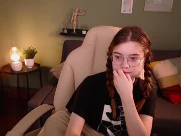 girl
        avva_gardner cam image #5272525