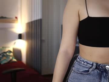 girl
        _whoareu_ cam image #6695925