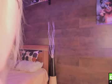girl
        yolandabertha cam image #925418
