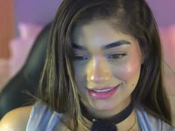 girl
        ashley_ospino cam image #6270258