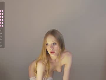girl
        cute_shine_babe cam image #3619727