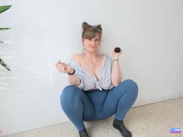 girl
        boobsgwendy cam image #6660221