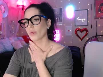 girl
        milf_lacey cam image #6259801
