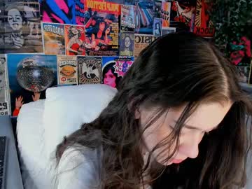 girl
        flirtykitty_ cam image #6564816