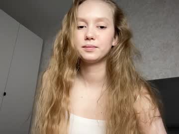 girl
        lizzy_cutie cam image #5311054